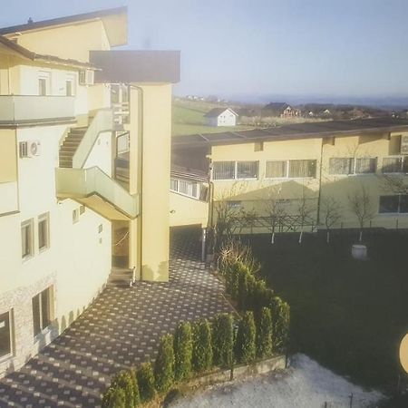 Gold Apartmani Kozarac Exterior photo